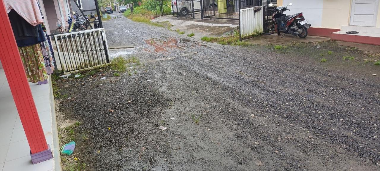 Spot On 92658 Parakita Syariah Near Rs Faisal Patalasang Hotel Makassar