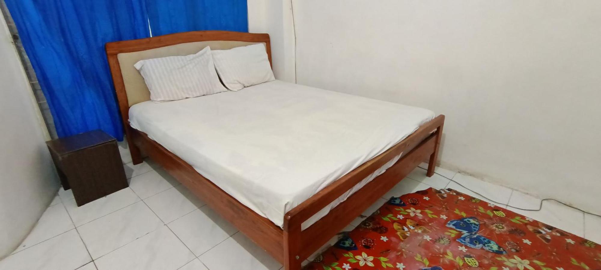Spot On 92658 Parakita Syariah Near Rs Faisal Patalasang
